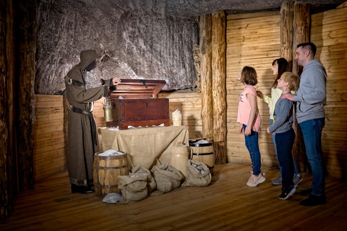 Zwiedzanie Królestwa Skarbnika. Fot. Ryszard Tatomir