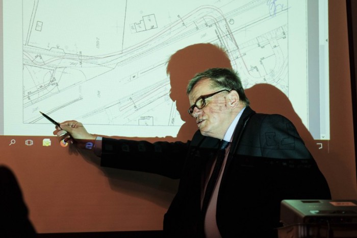 Krzyszkowice, maj 2017. Debata na temat budowy tunelu i połączeniu dróg serwisowych. fot. Piotr Jagniewski